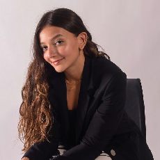 Júlia Barradas