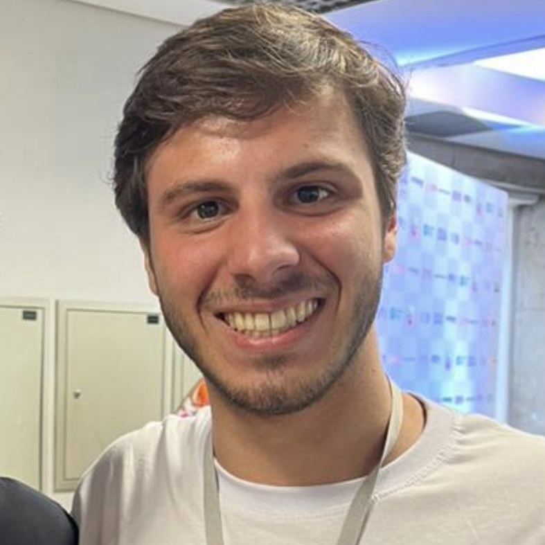 Caio Vergueiro 