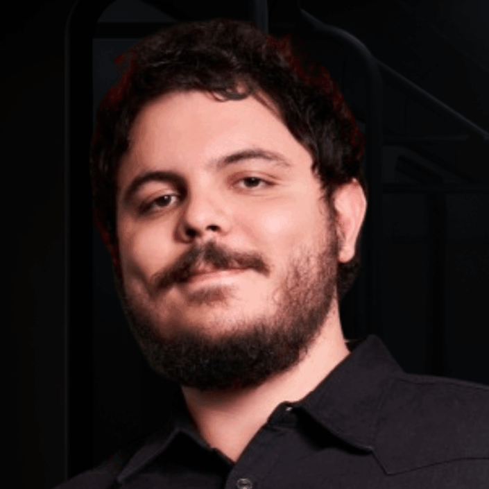 RENATO PICOLO é diretor de arte na Africa Creative, com passagens por Droga5, Energy BBDO e FCB Brasil. Já criou para marcas como Budweiser, Netflix, Samsung, HP e Rexona e conquistou mais de 25 prêmios nacionais e internacionais.